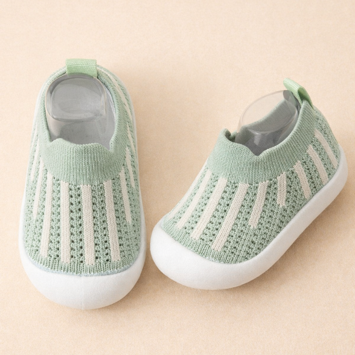 Kids Sneakers Breathable Mesh Slip On Shoes Non Slip Lightweight