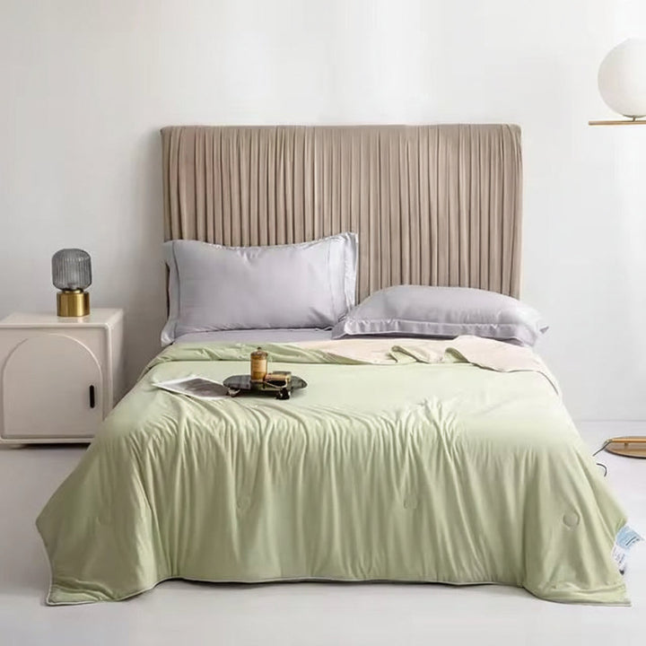 Cooling Blanket Soft Summer Moisture Wicking Lightweight